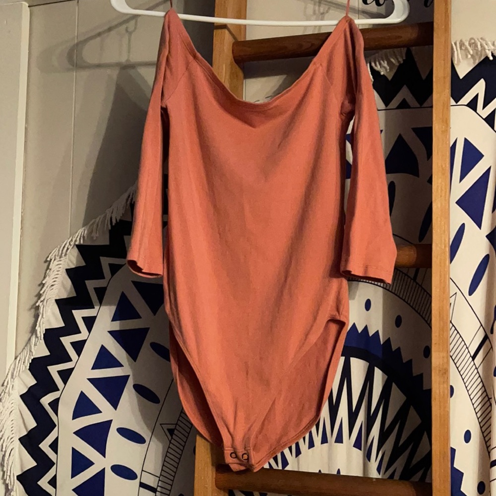 EXPRESS One Eleven Size XS Peach Bodysuit - Cheeky
